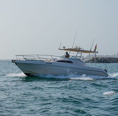 33 Ft Small Yacht Rental Dubai